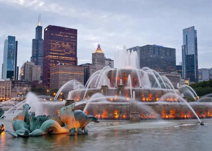 Modern 2br In South Loop Near Soldier Field, Grant Park, Downtown, & Lakefront Trail Apartment *