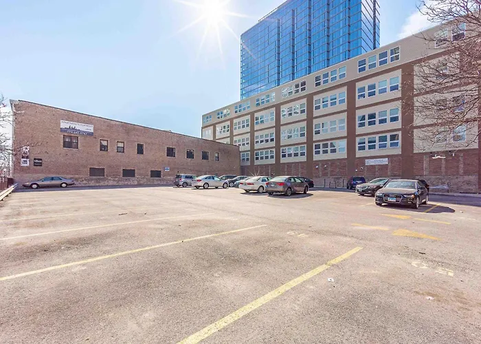 Apartment Modern 2br In South Loop Near Soldier Field, Grant Park, Downtown, & Lakefront Trail