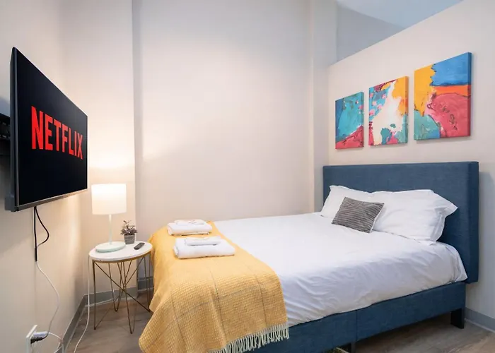 Modern 2br In South Loop Near Soldier Field, Grant Park, Downtown, & Lakefront Trail Apartment *