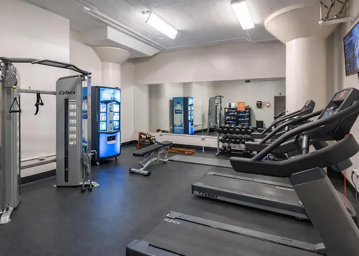 Modern 2br In South Loop Near Soldier Field, Grant Park, Downtown, & Lakefront Trail